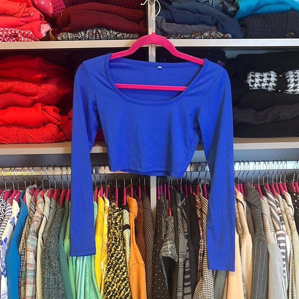 Unbranded blue long sleeve scoop neck crop top size S